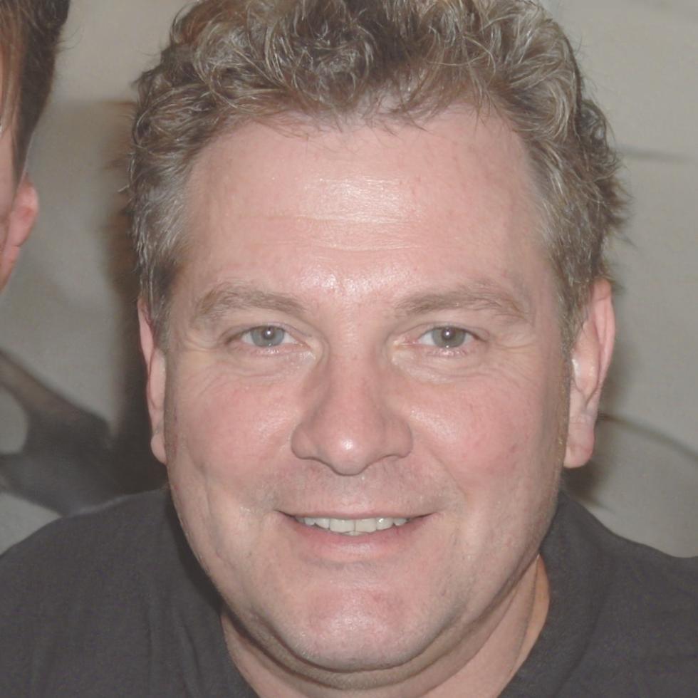 Instructor Radu Nicolescu